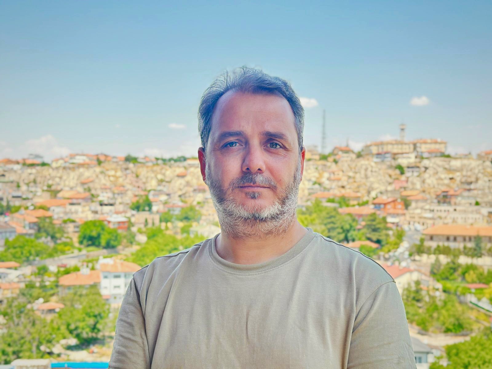 EVREN M. DİNÇER